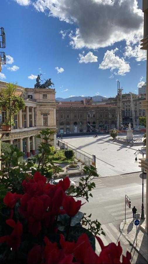 Ferienwohnung Da Nelly Al Politeama Palermo Exterior foto